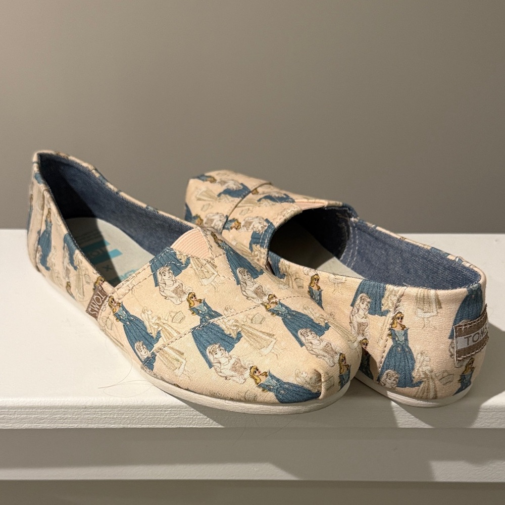 Toms Disney Princess Sleeping Beauty Slip-On Shoes